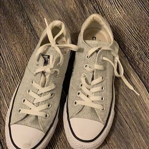 Size 7 converse